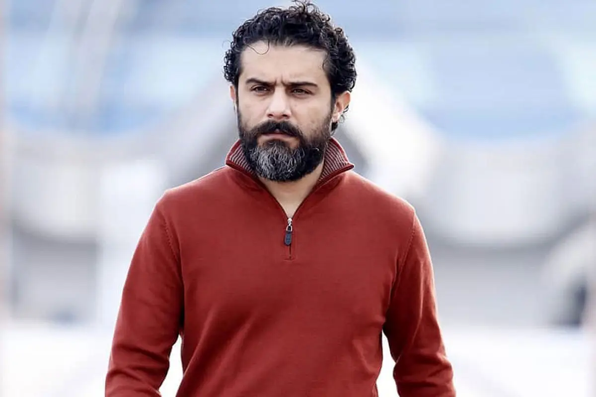 وحید رهبانی در برنامه اثر پروانه‌ای: از نظر من خره عاشقانه‌ترین کلمه است