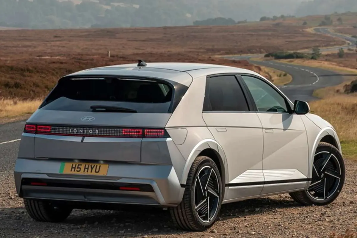 شاسی‌بلند کره‌ای رقیب پورشه شد