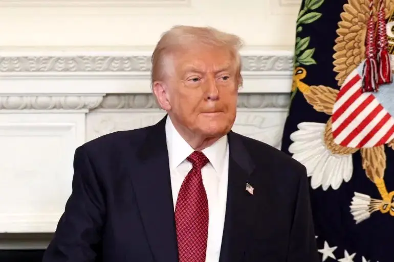 تهدید تند ترامپ: خائنانی که ارتش را تحریک کردند، جای‌شان زندان است