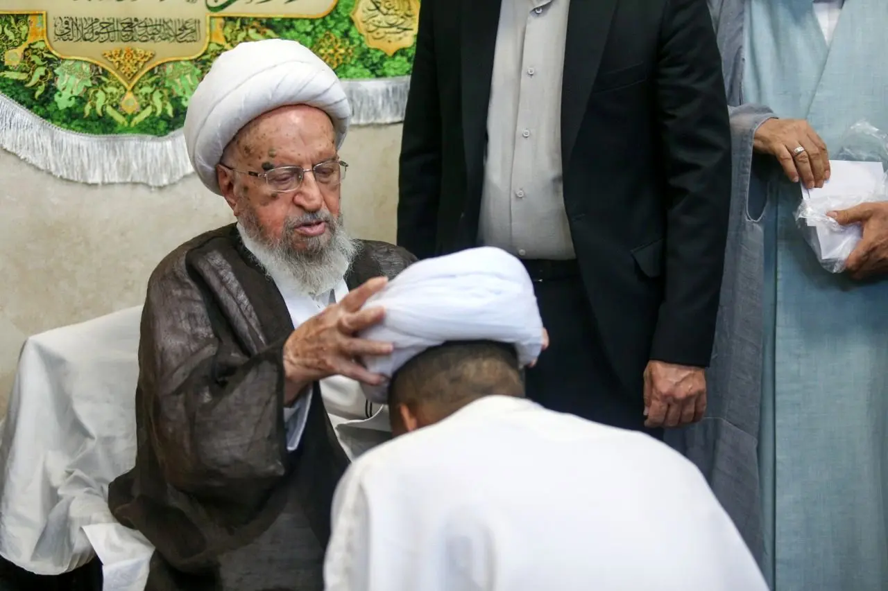 تصاویر؛ عمامه گذاری طلاب در قم