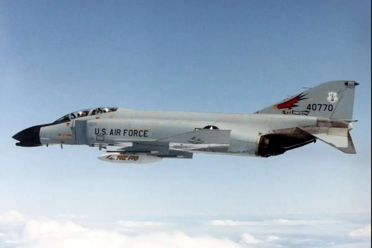 F-4 Phantom؛ سریع و پرسر و صدا