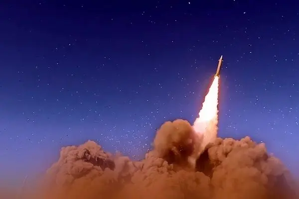 لحظه شلیک موشک‌های موج هفدهم عملیات وعده صادق ۴  