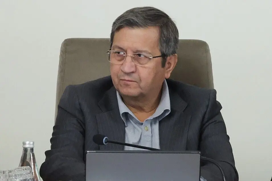 توضیحات رئیس کل بانک مرکزی درباره آزادسازی دارایی‌ها در تفاهم‌نامه اسلام‌آباد

