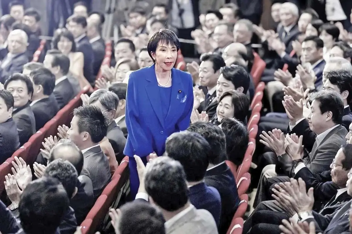 «سانائه تاکایچی» مارگارت تاچر شرق می‌شود؟