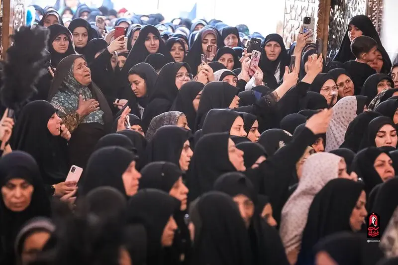 رهبر انقلاب 3