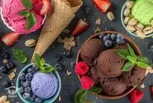 طرز تهیه بستنی قیفی خانگی با میوه و شکلات 

