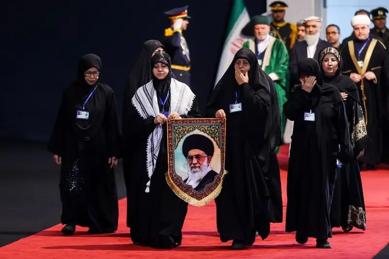 وداع با رهبر شهید