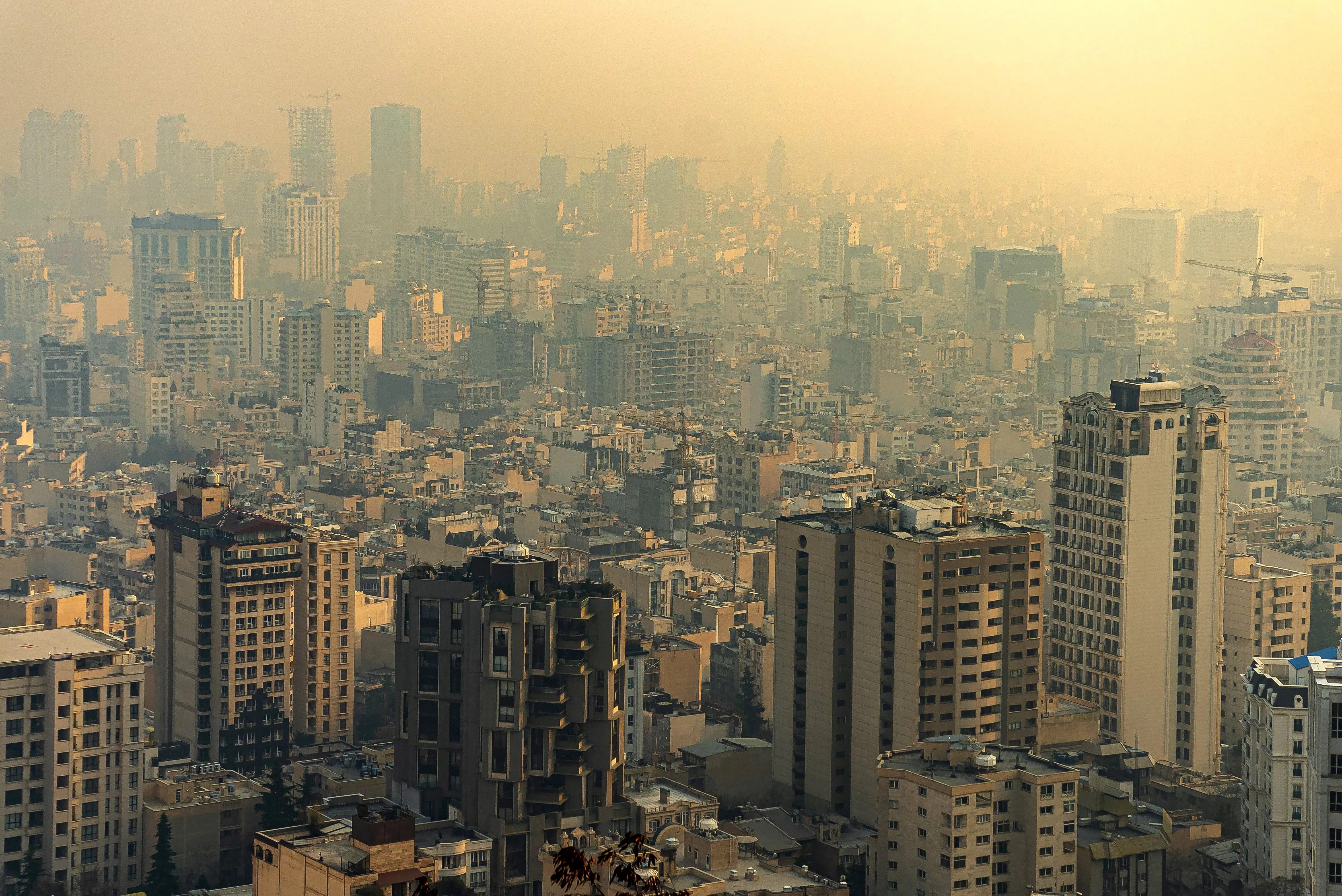 هواشناسی: پایداری جو و افزایش آلودگی هوای تهران تا فردا
