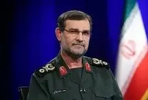 تصویر؛ شهید تنگسیری در کنار رهبر شهید انقلاب