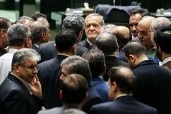 جدال دولت و مجلس بر سر تغییر چهار وزیر پزشکیان