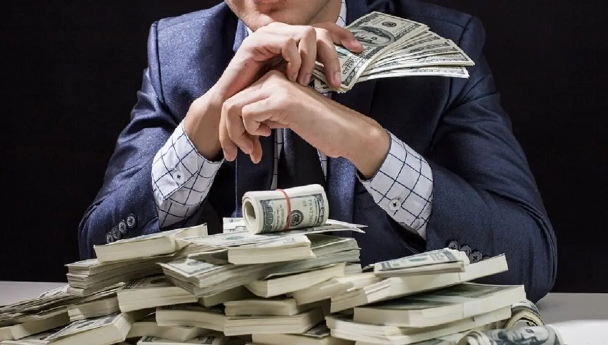 تاجر معروف تبریز فراری شد!