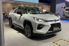 راو۴ مدل 2026؛ پیشرفته‌ترین نسخه تویوتا در ایران 