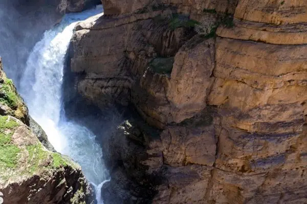 تصاویر؛ آبشار کِرودیت در اوج خروش بهاری