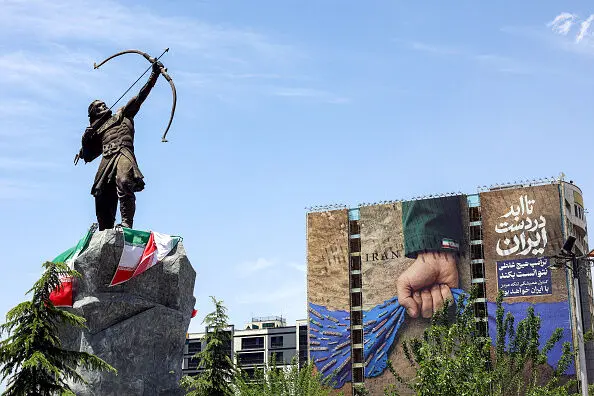 روزنامه جمهوری اسلامی: دولت امروز باید جلوی گرانی را بگیرد