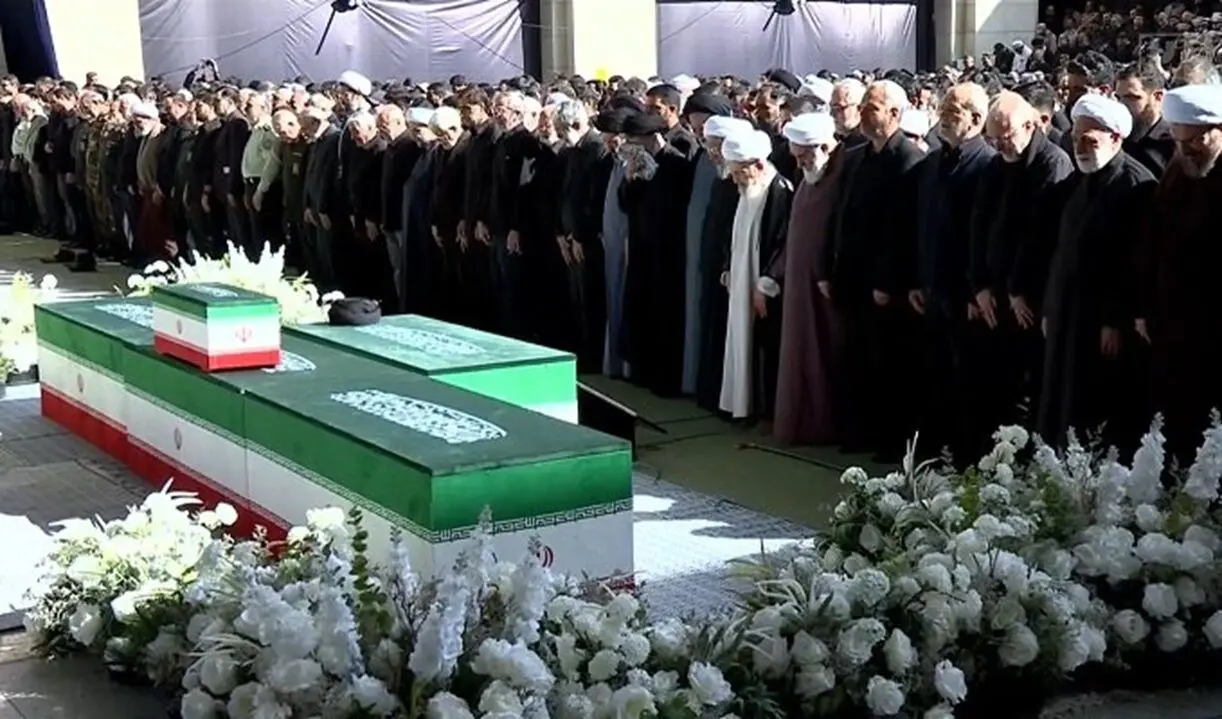 تصاویر؛ لحظه‌به‌لحظه مراسم تشییع رهبر شهید از نگاه سی‌ان‌ان