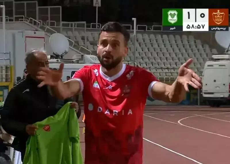 پشت پرده ویدیو جنجالی اعتراض سروش رفیعی