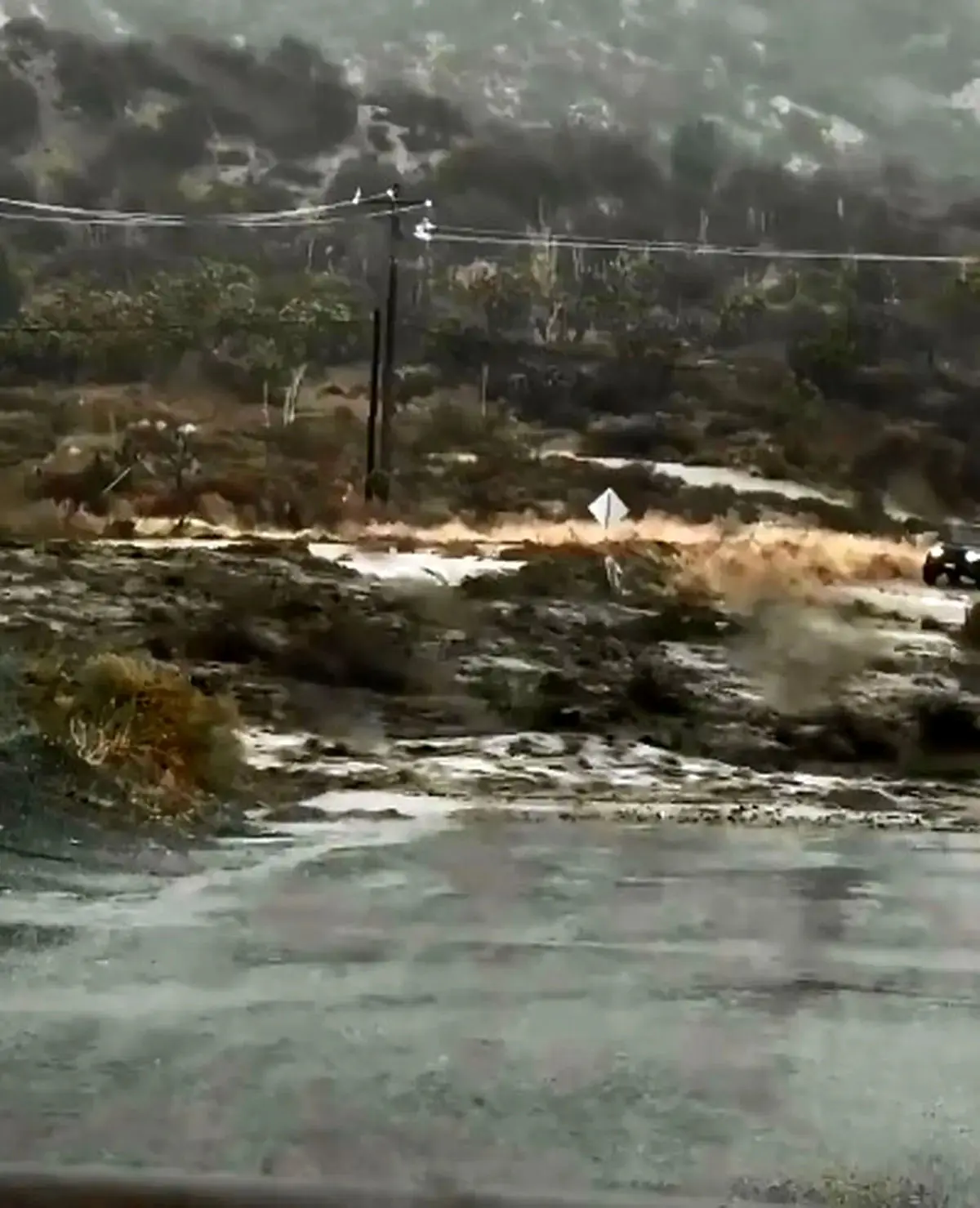  سیلاب گسترده در کالیفرنیا در پی بارش بی سابقه در ۵۰ سال گذشته