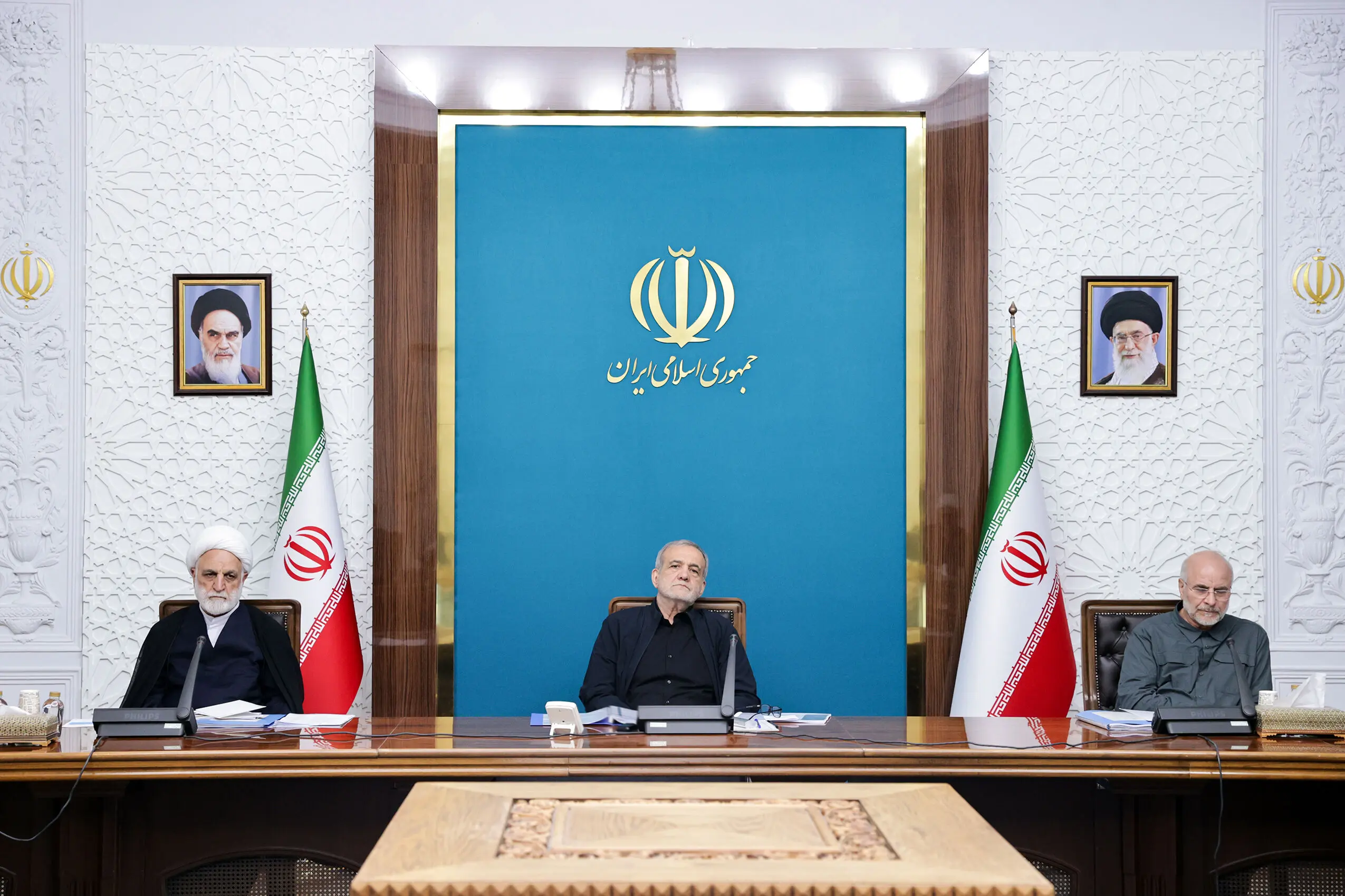 سران قوا: خود را متعهد می‌دانیم شبانه‌روز در جهت حل مشکلات کوشا باشیم
