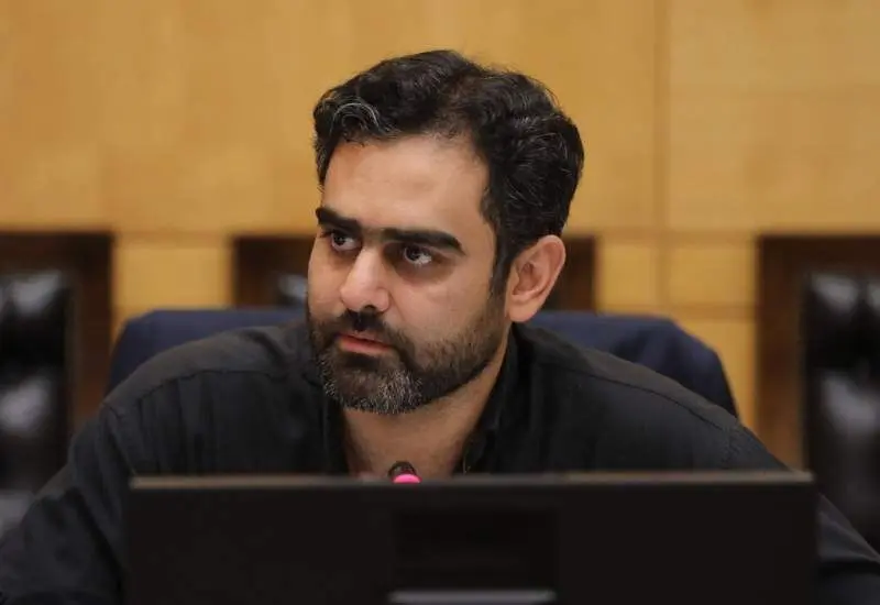 ثابتی: قرار نیست برخی با کلمه وحدت «دکان شخصی» راه بیندازند