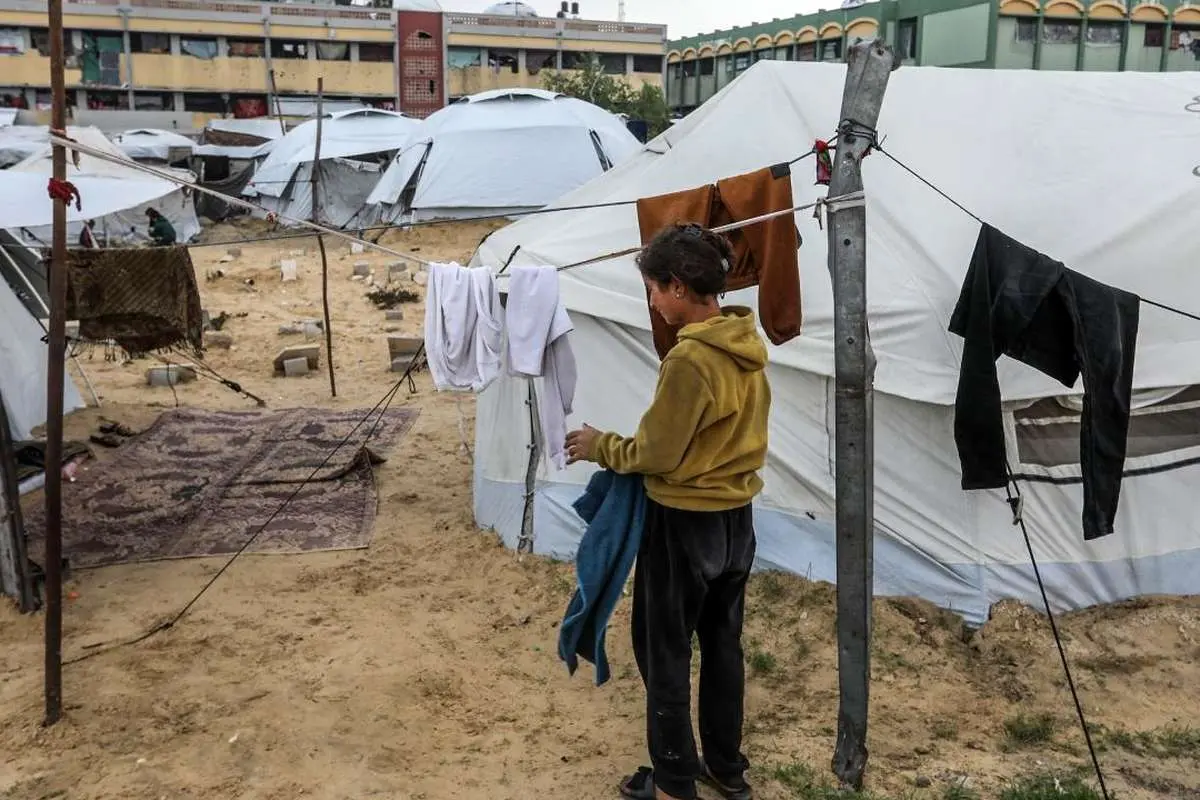 تصاویر؛ جریان زندگی در میان قبرستان‌های غزه
