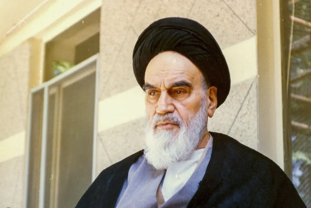 حذف تصویر امام خمینی در ویژه برنامه نوروزی شبکه سوم سیما