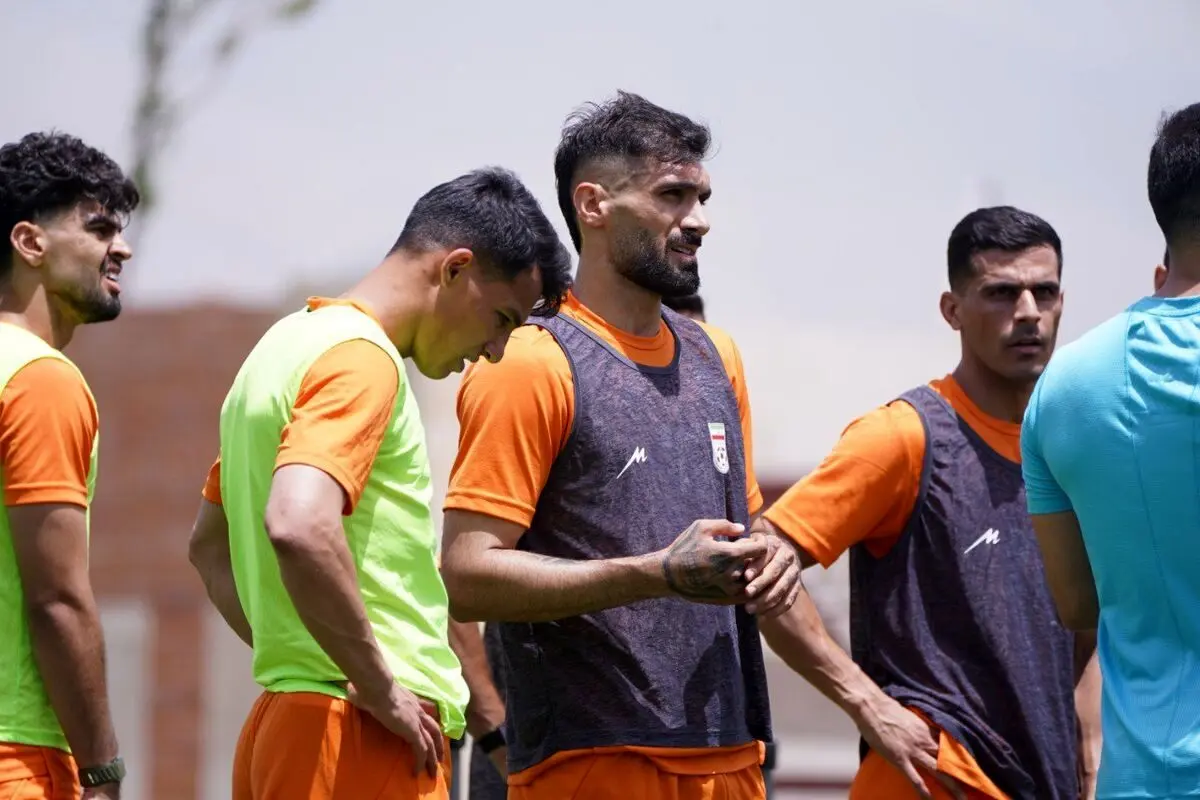 شرط عجیب آقاسی برای پرسپولیس: فیکس در خط دفاع!