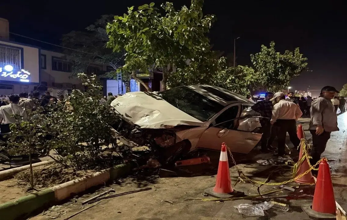 ماجرای برخورد خودرو با تجمع شبانه در بلوار وکیل آباد مشهد