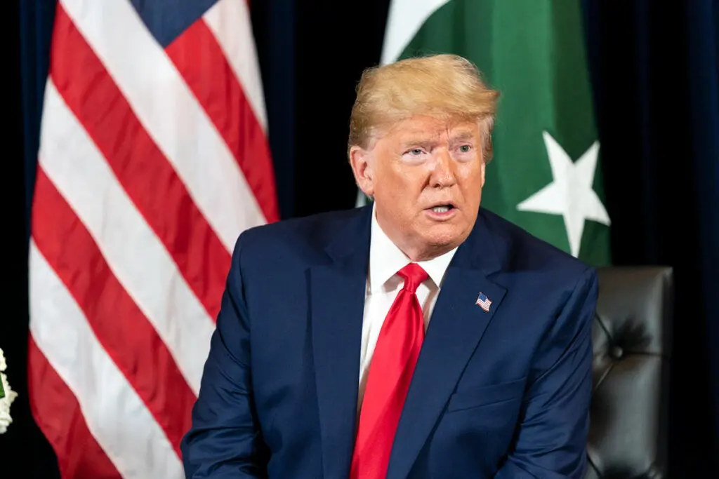 ترامپ روی پشت بام کاخ سفید
