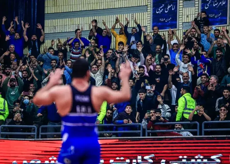 تاجرنیا قهرمان نشدن استقلال را به گردن صداوسیما و داوری‌ها انداخت!