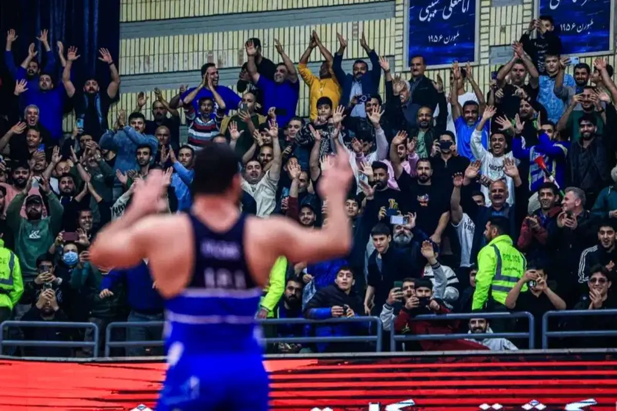 تاجرنیا قهرمان نشدن استقلال را به گردن صداوسیما و داوری‌ها انداخت!