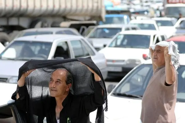 تصاویر؛ قفل شدن مسیرهای منتهی به مرز مهران
