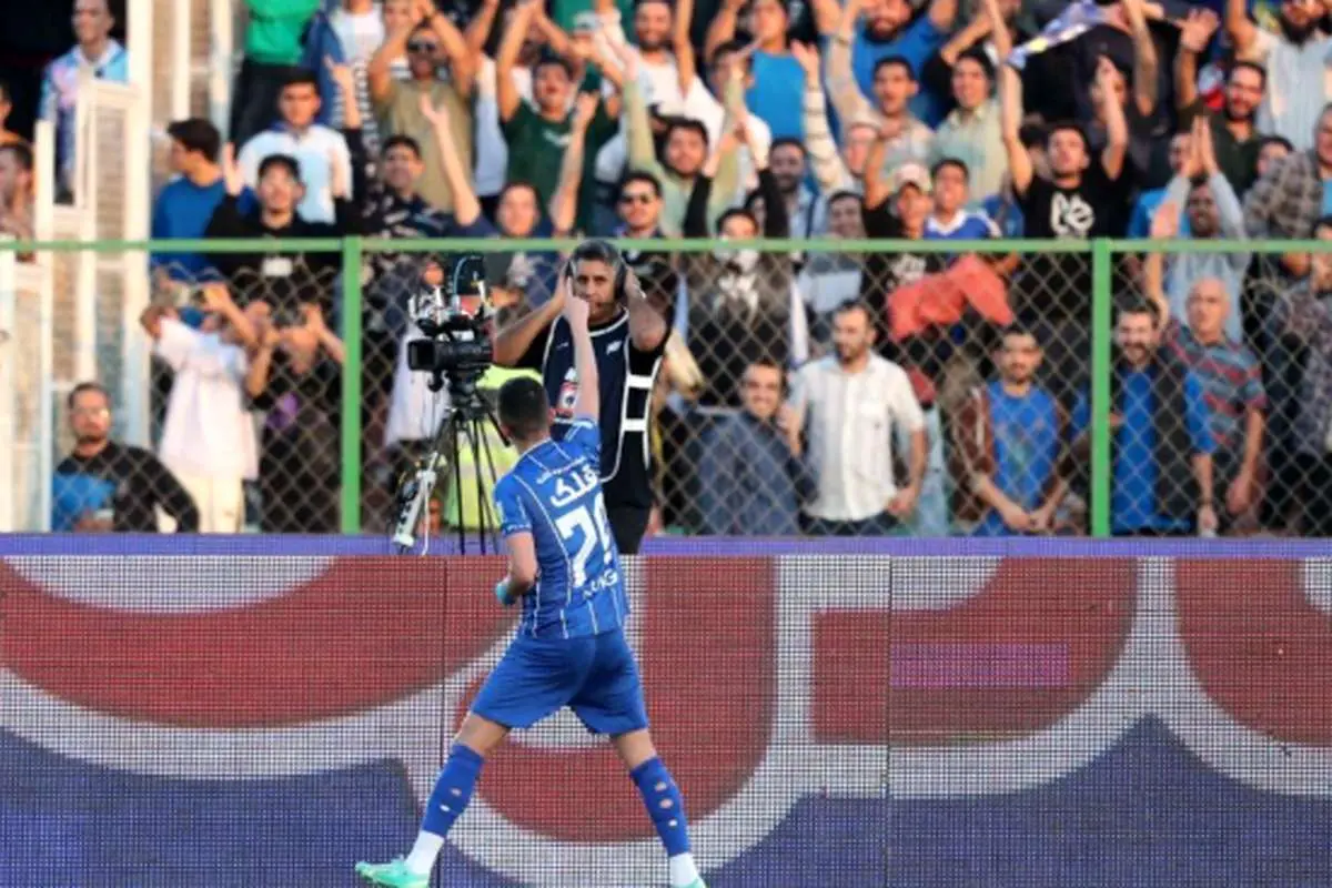 آسانی استقلال و حسین‌زاده تراکتور؛ رقابت برای بهترین بودن