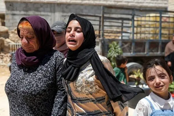 تصاویر؛ اسرائیل یک خانه فلسطینی را با بولدوزر تخریب کرد