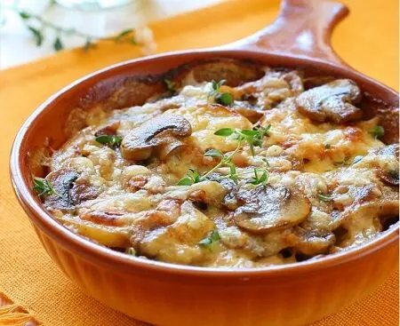 این پیش‌غذای خوشمزه و گیاهی را با قارچ درست کنید 