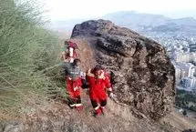 عملیات نجات ۳ شهروند خرم‌آبادی گرفتار در کوه