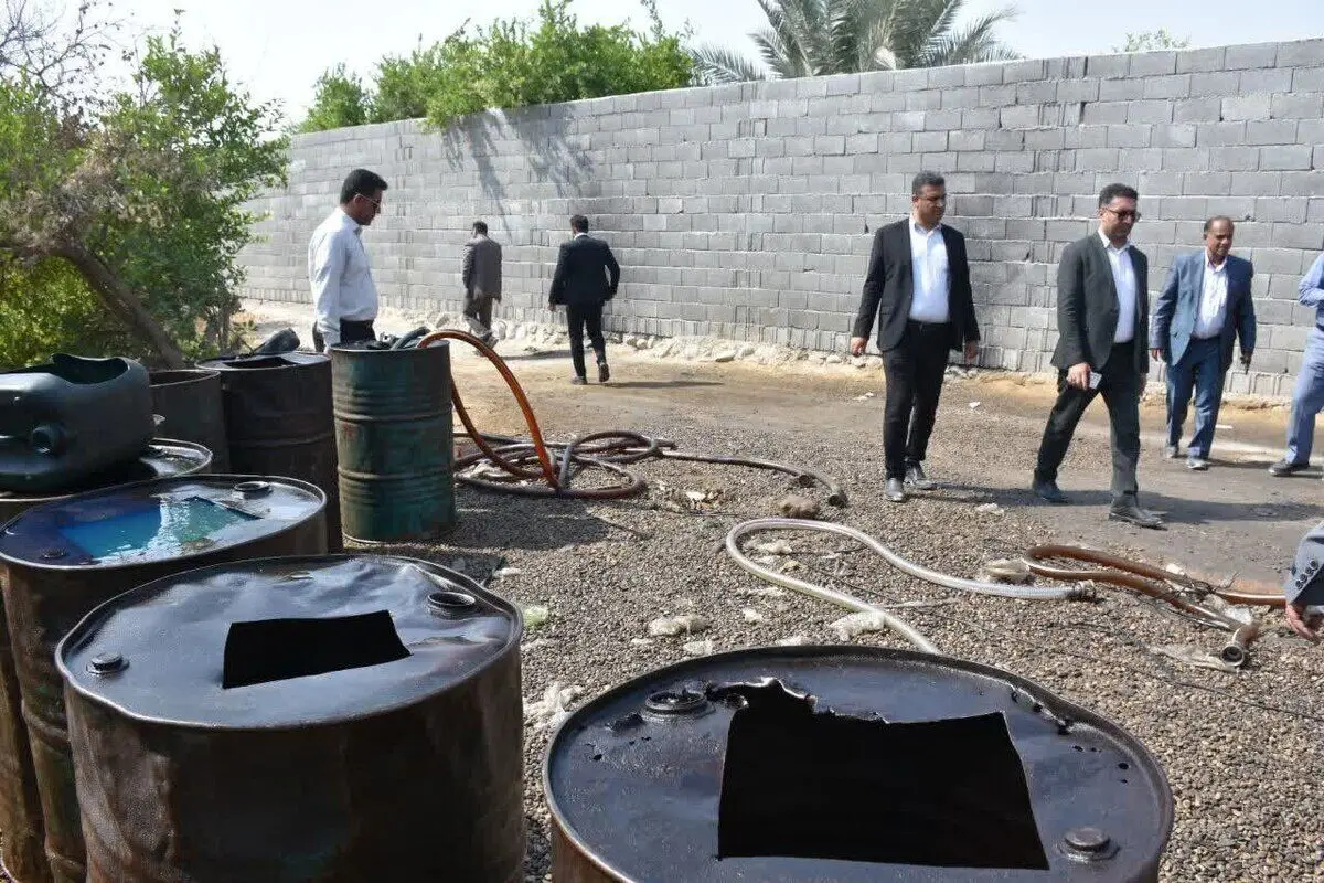 ضربه سهمگین به مافیای سوخت؛ کشف دپوی هزاران لیتر سوخت
