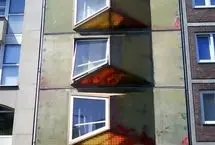 این ساختمان بی رنگ و رو یک اثر مهم معماری است!