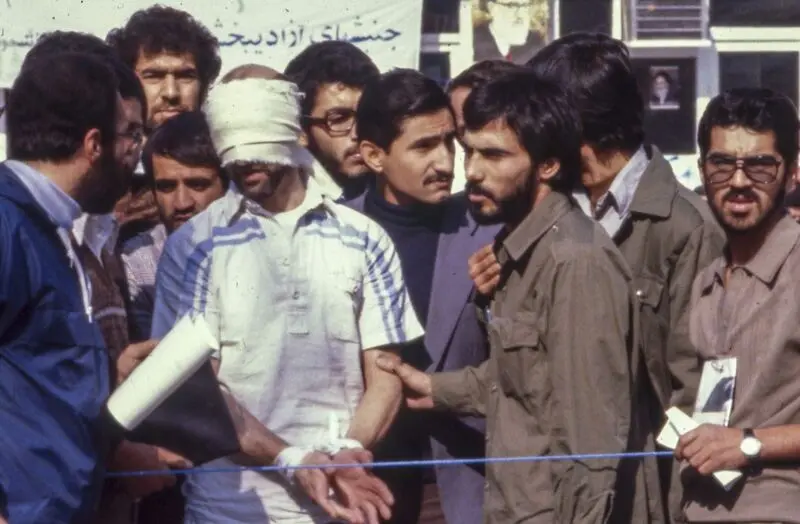 دانشجویان