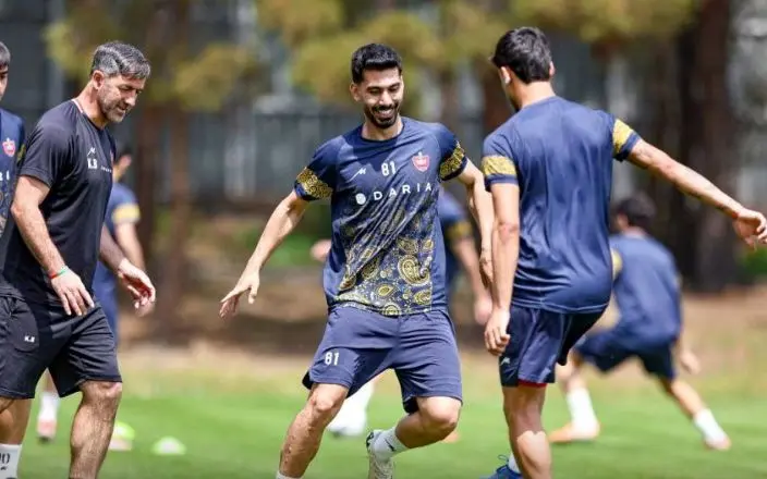جلسه ویژه خلیلی با اوسمار برای شروع تمرینات پرسپولیس