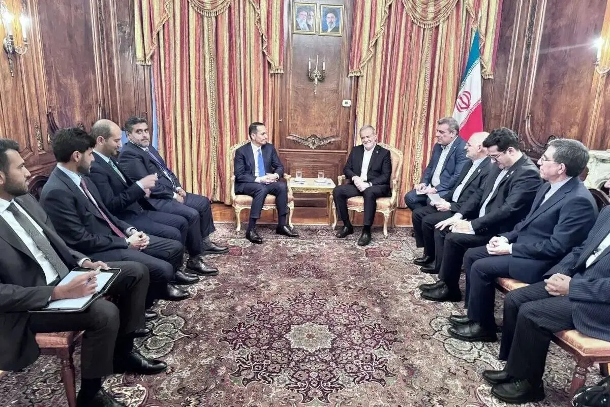 دیدار و گفتگوی نخست وزیر قطر با پزشکیان
