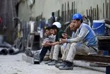 هشدار روزنامه اطلاعات: جلوی تعدیل کارگران و بیکار شدن آنها را بگیرید