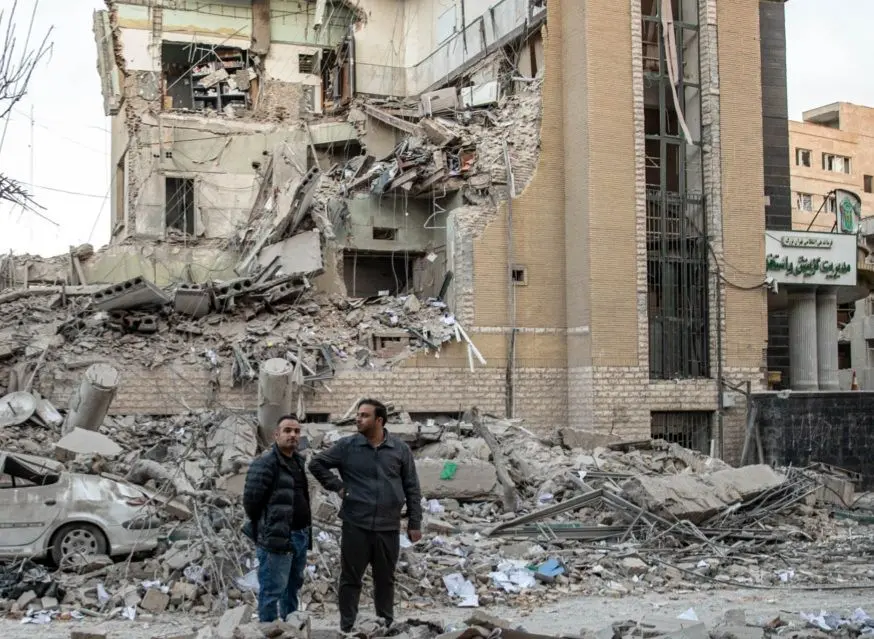 تصاویر؛ حمله هوایی به خیابان کارگر جنوبی تهران