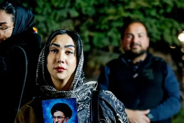 تصاویر؛ مراسم بیعت با رهبری جدید در میدان ونک