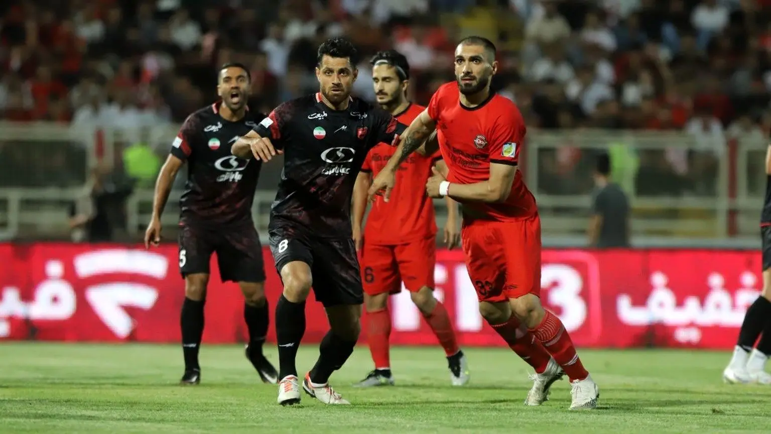 ستاره تراکتور پرسپولیس را سر کار گذاشت؟