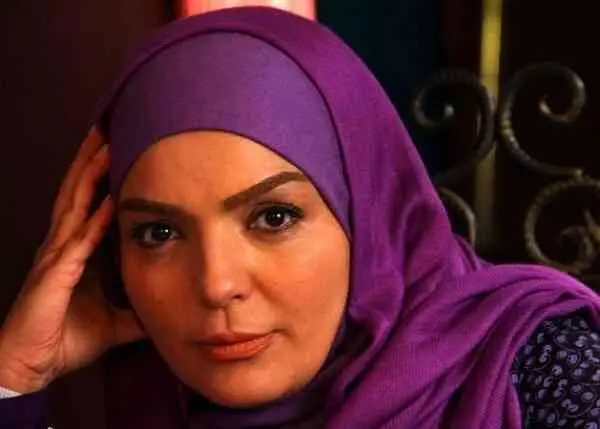 تیپ زمستانی شهرزاد عبدالمجید؛ مانتوی گرم چهارخانه و اکسسوری‌های لوکس
