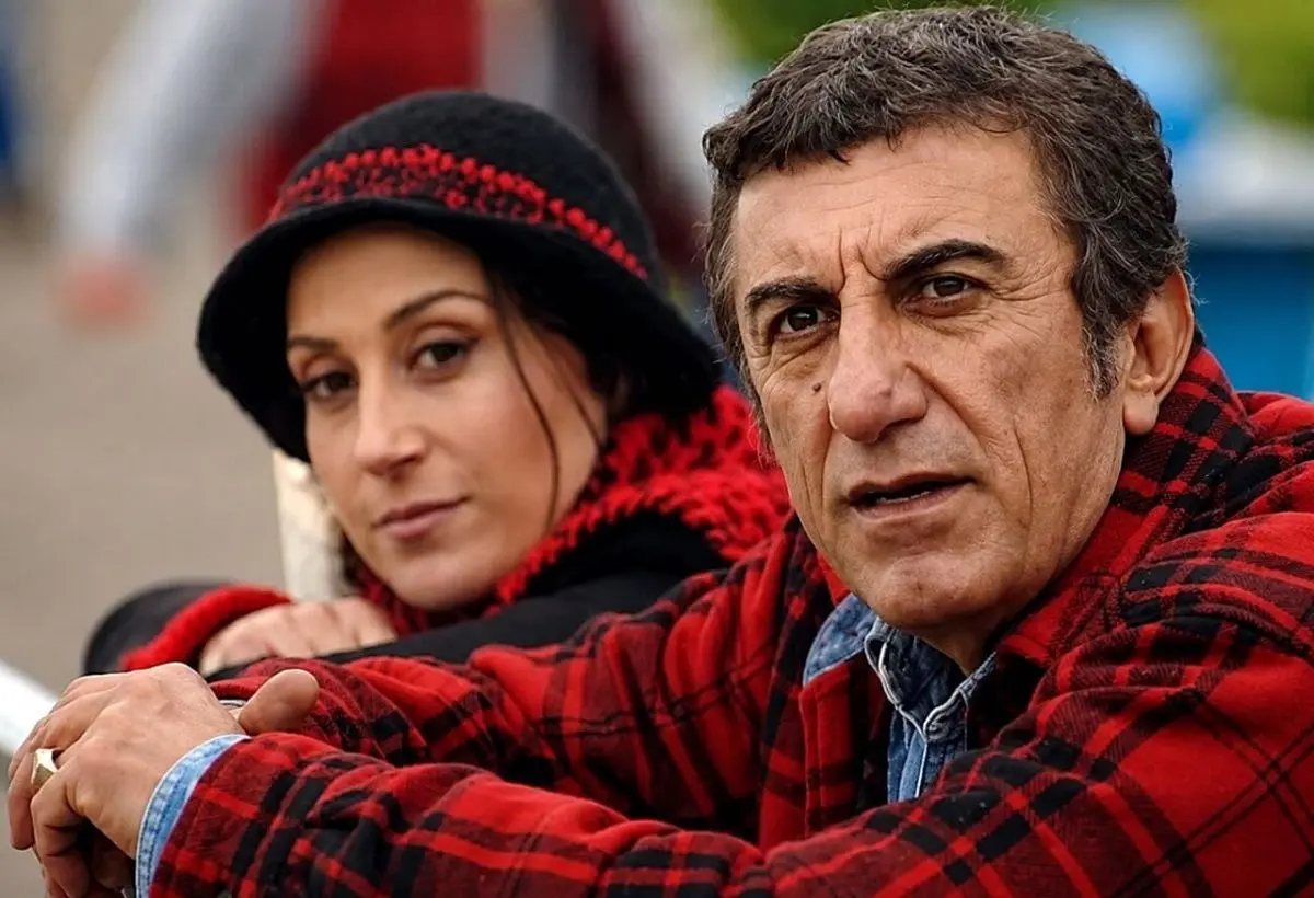 به بهانه شکسته شدن طلسم نمایش «صد سال به این سال‌ها»/ یکبار شفاف بودن را امتحان کنید