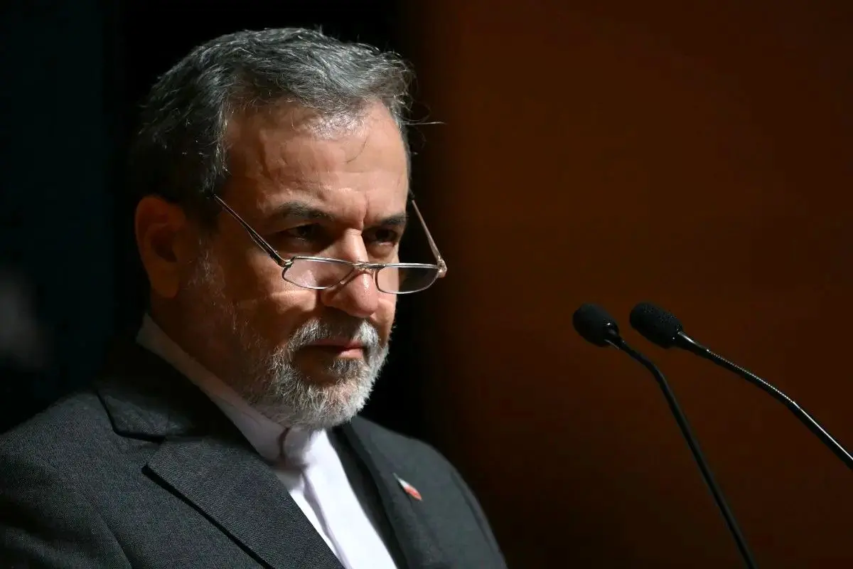 اعتماد: توئیت عراقچی درباره تنگه هرمز نماد عقلانیت ایرانی در سیاست خارجی است