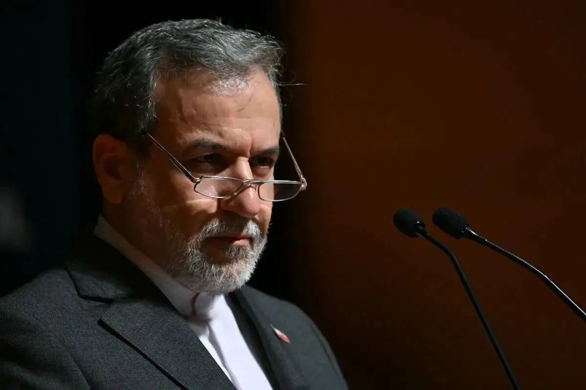 عراقچی: پیام‌های متناقض آمریکایی‌ها مهم‌ترین مشکل است
