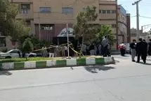آثار تیراندازی تروریست‌ها به خودروهای مردم در زاهدان
