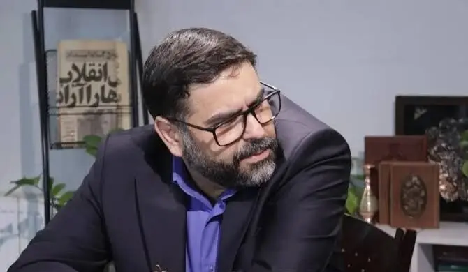 انتقاد تند مدیر سابق تلویزیون از حذف احسان علیخانی و علی ضیا